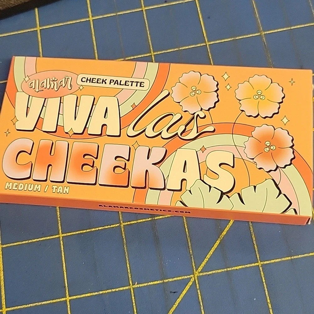 Alamar Viva Las Cheekas Cheek Palette Medium/Tan Shade New